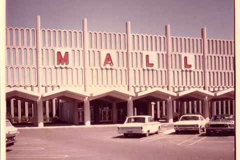 mall sign